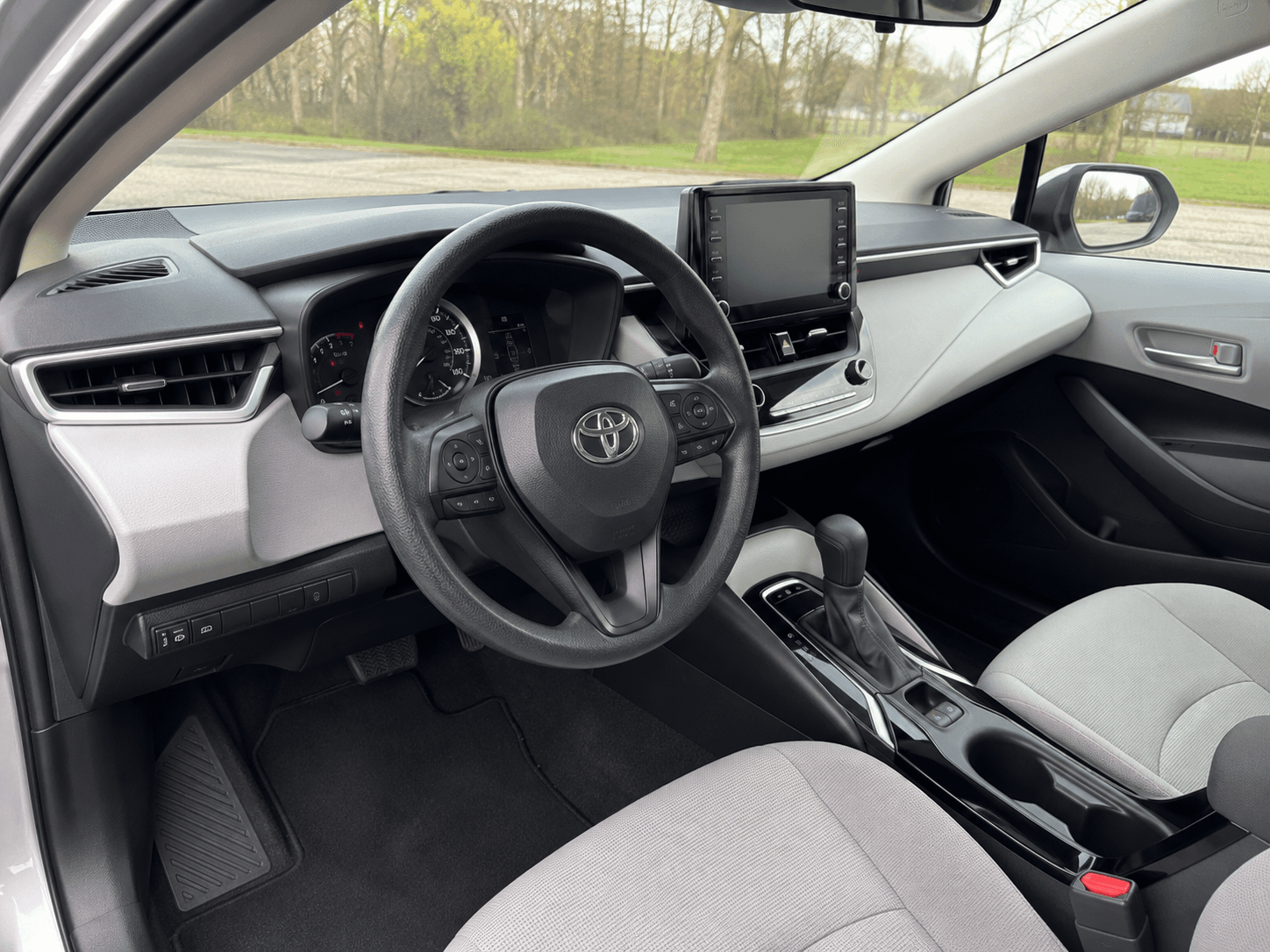 2020 Toyota Corolla LE — budget friendly interior_dashboard