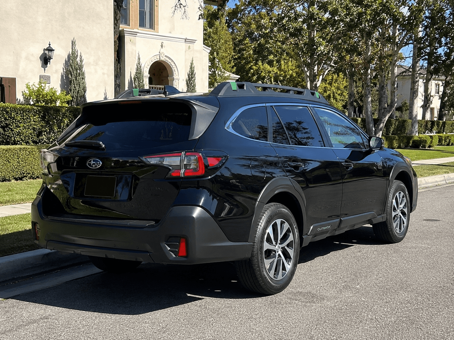 2022 Subaru Outback Premium rear_3q