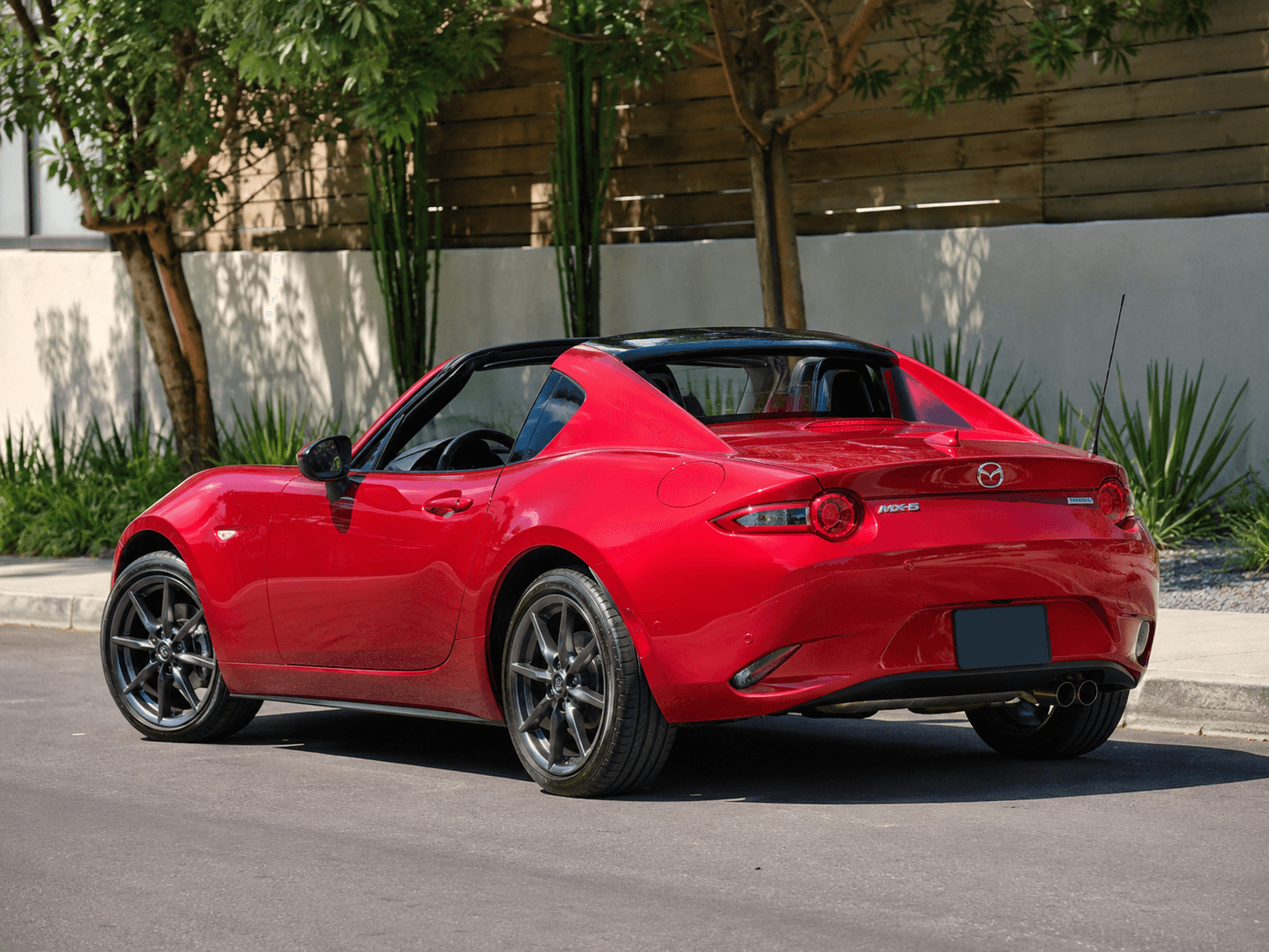 2020 Mazda MX-5 Miata Club — pure driving fun rear_3q